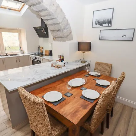 1 Grosvenor Farm Holiday home *